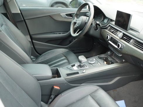 Used 2019 Audi A4 2.0T Premium w/ Convenience Package FWD image 10