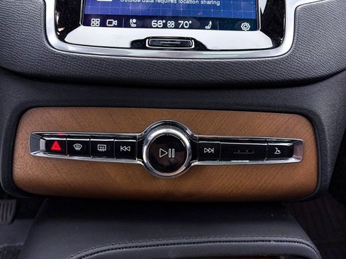 Used 2024 Volvo XC90 B6 Plus w/ Protection Package Premier image 21