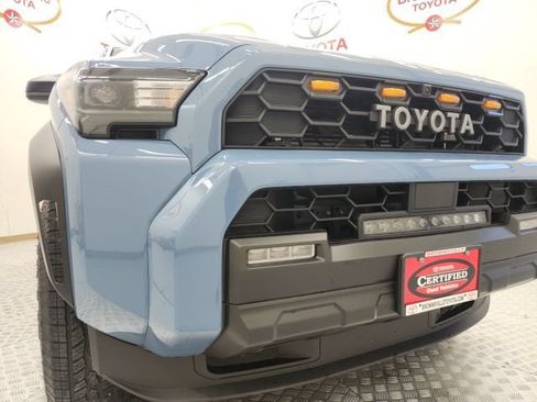 Used 2025 Toyota 4Runner SR5 RWD image 9