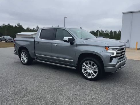 New 2026 Chevrolet Silverado 1500 High Country image 2