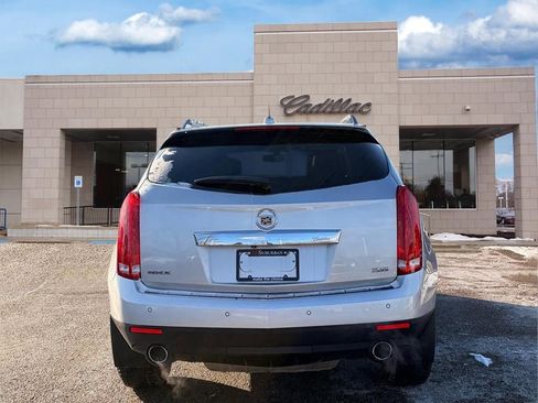Used 2015 Cadillac SRX Luxury image 5