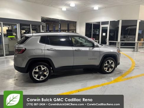 Used 2019 Jeep Compass Limited AWD/4WD image 9