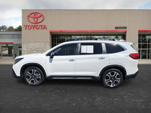 Used 2023 Subaru Ascent Touring AWD/4WD image 7