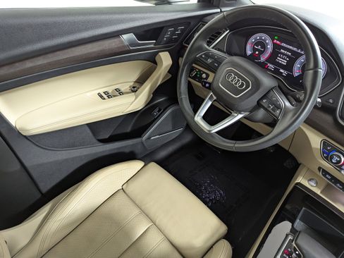 Certified 2022 Audi Q5 2.0T Prestige w/ Prestige Package image 9