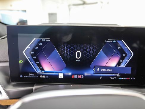 Used 2025 BMW 330i xDrive Sedan w/ Premium Package image 13