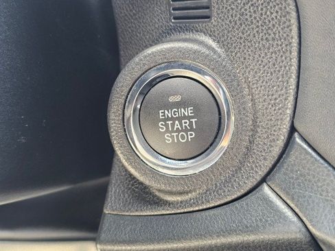 Used 2020 Subaru Outback Limited AWD/4WD image 41
