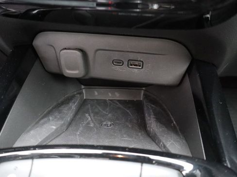 Used 2025 Chevrolet Trax RS w/ Sunroof Package image 24