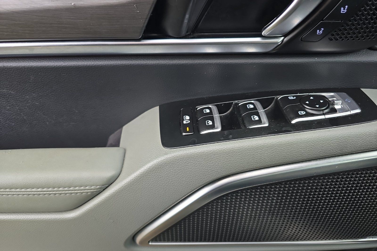 Used 2024 Kia Telluride SX Prestige X-Line AWD/4WD image 8