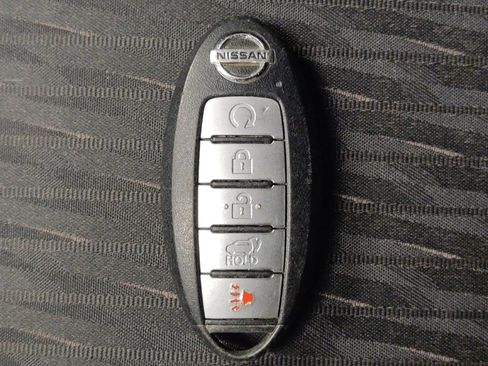 Used 2019 Nissan Rogue SV w/ Premium Package image 32