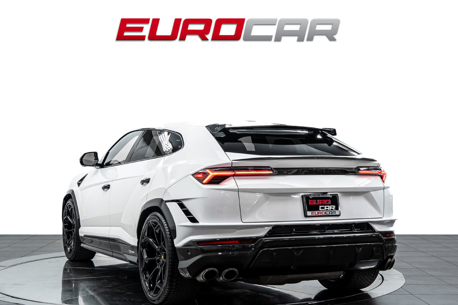 Used 2023 Lamborghini Urus Performante AWD/4WD image 3