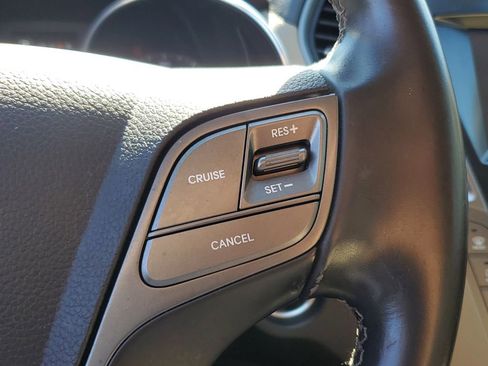 Used 2017 Hyundai Santa Fe Limited image 25