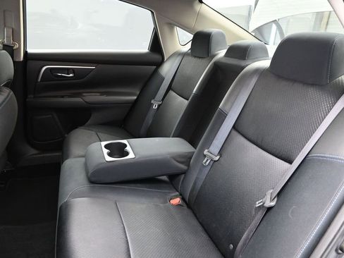Used 2017 Nissan Altima 2.5 SR FWD image 13