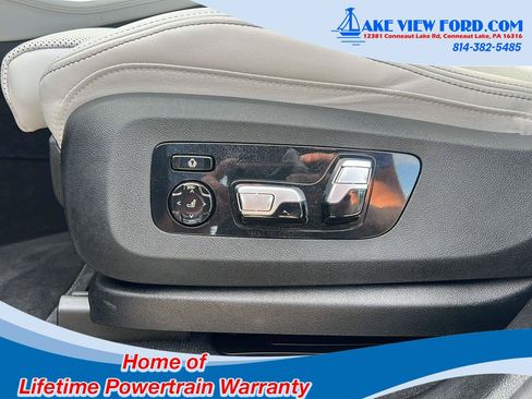 Used 2025 BMW X5 M60i AWD/4WD image 30