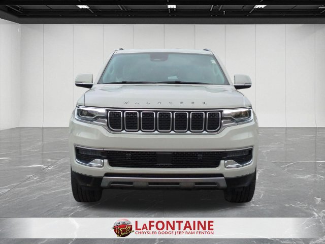 Used 2022 Jeep Wagoneer Series III AWD/4WD image 8