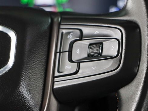 Used 2023 GMC Yukon XL AT4 image 15