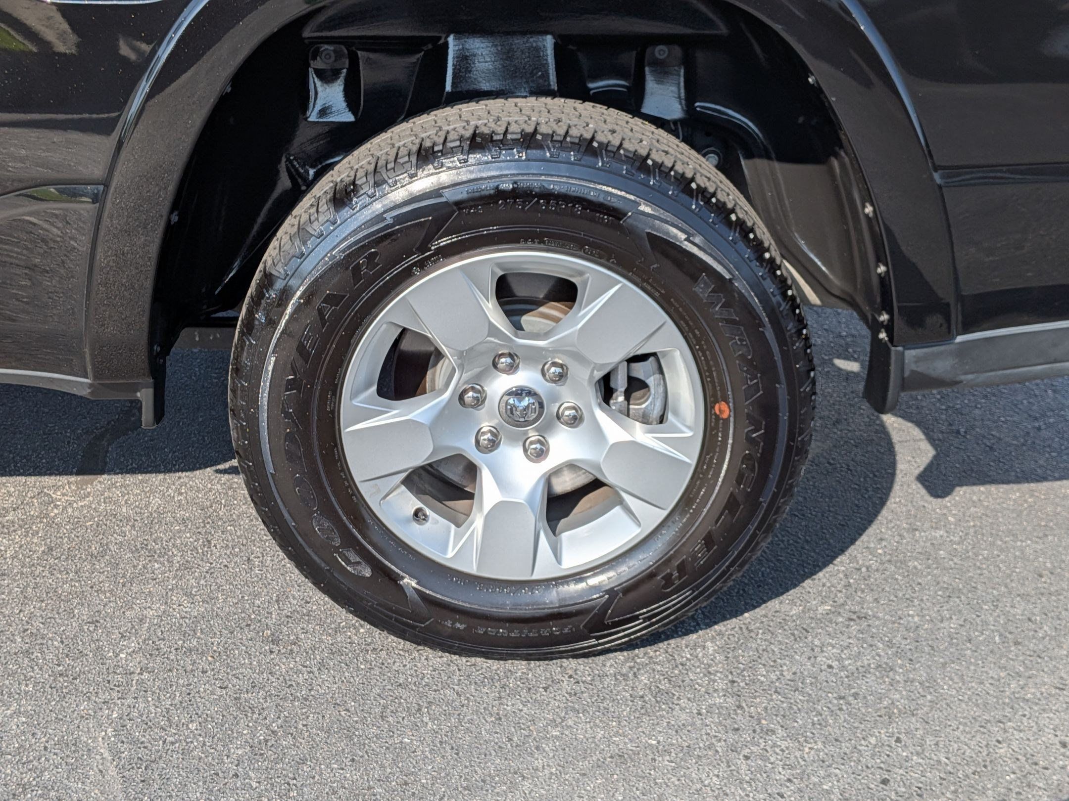 Used 2025 RAM 1500 Big Horn AWD/4WD image 9