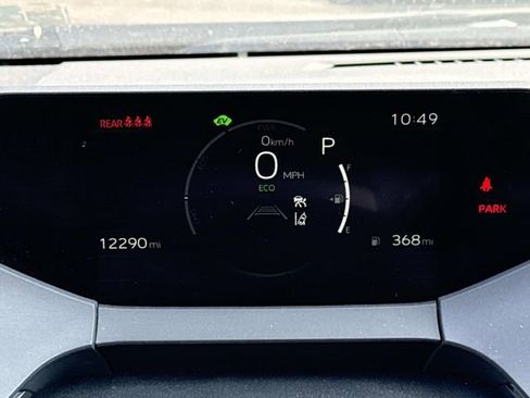 Used 2025 Toyota Prius XLE image 27