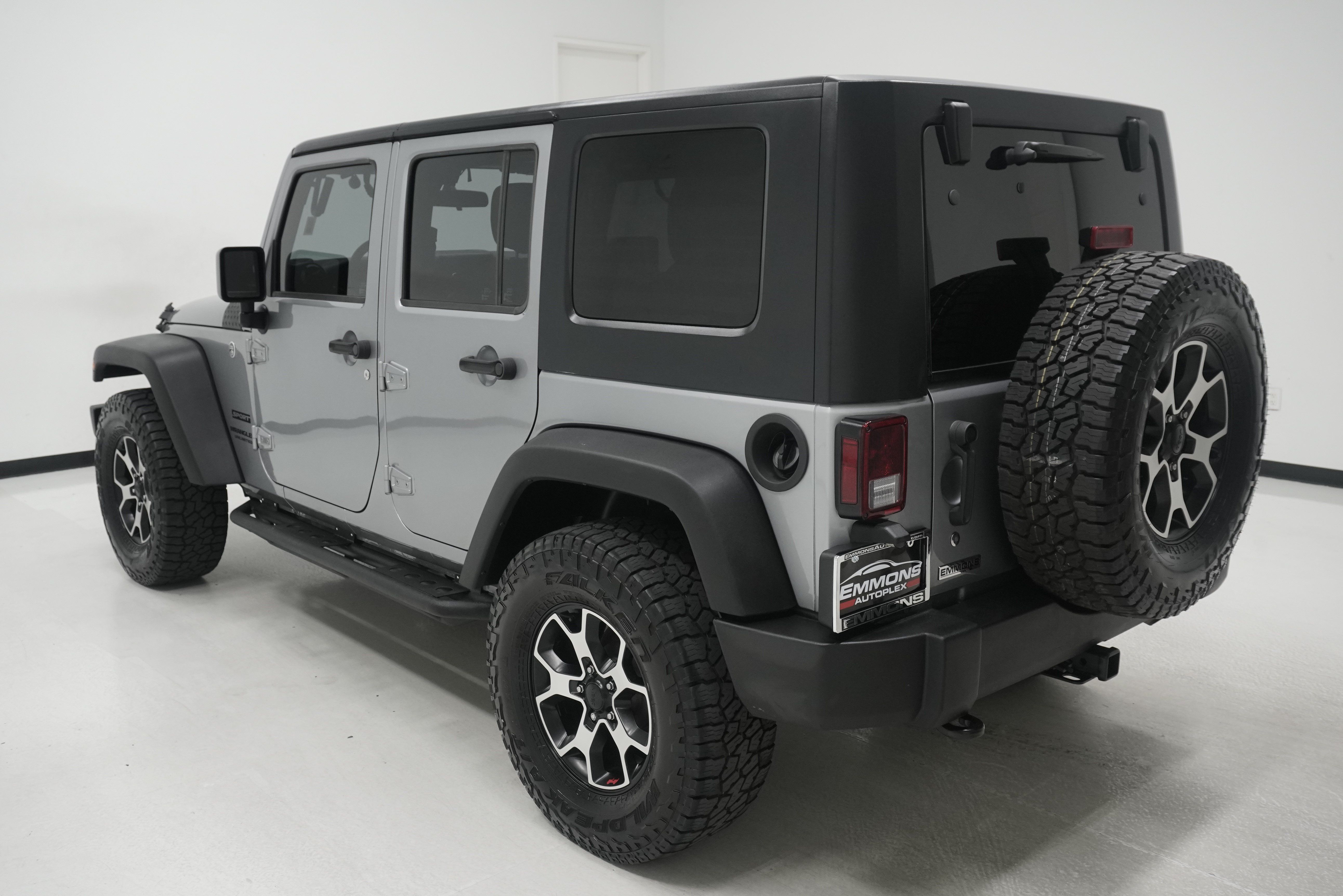 Used 2016 Jeep Wrangler Unlimited Sport AWD/4WD image 6