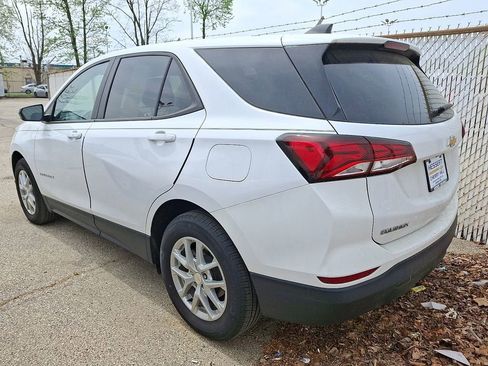 Certified 2023 Chevrolet Equinox LS w/ LS Convenience Package image 10