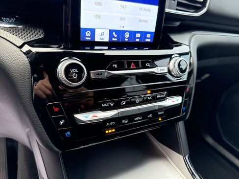 Used 2023 Ford Explorer ST w/ Equipment Group 401A image 17