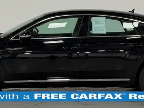 Used 2019 Volkswagen Arteon SE FWD image 2