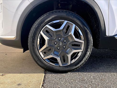 Used 2023 Hyundai Santa Fe Limited image 11