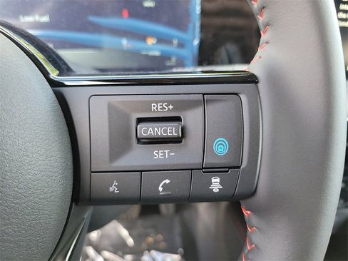 New 2026 Nissan Kicks SR w/ SR Premium Package FWD image 6