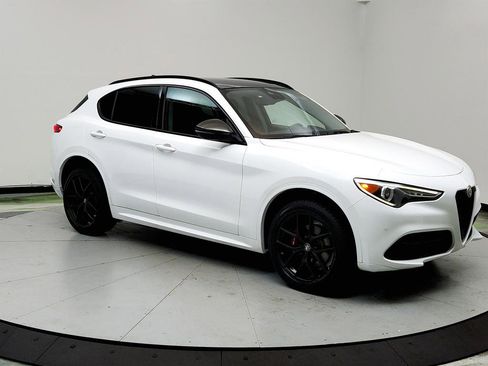 Used 2020 Alfa Romeo Stelvio Sport w/ Quick Order Package 22K Sport image 3