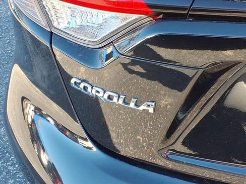 Used 2024 Toyota Corolla LE FWD image 5