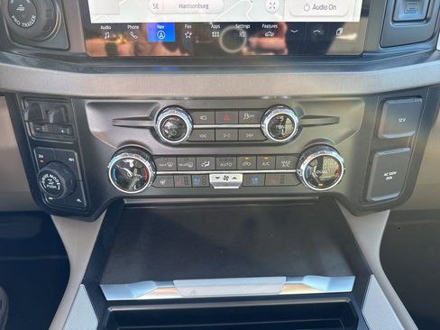 Used 2025 Ford F350 Platinum w/ Platinum Plus Package image 39