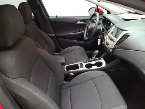 Used 2017 Chevrolet Cruze LS FWD image 21