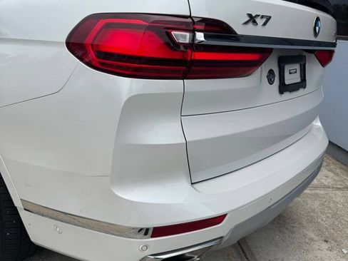 Used 2022 BMW X7 xDrive40i w/ Premium Package AWD/4WD image 12