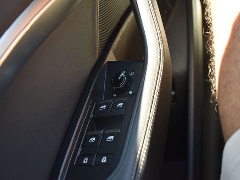 Used 2021 Audi e-tron Premium w/ Convenience Plus Package image 15