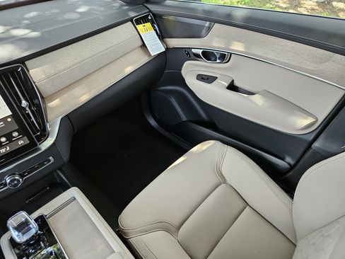 New 2026 Volvo XC90 B5 Plus image 19