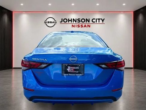 Used 2025 Nissan Sentra SV FWD image 6