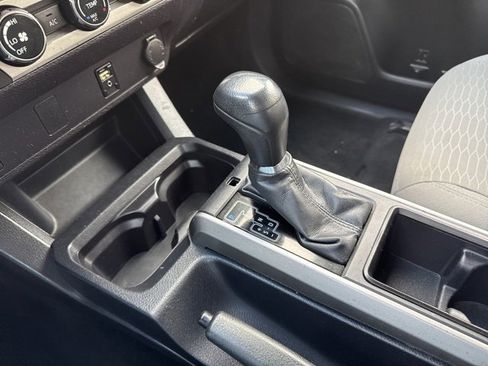 Used 2017 Toyota Tacoma SR5 image 20