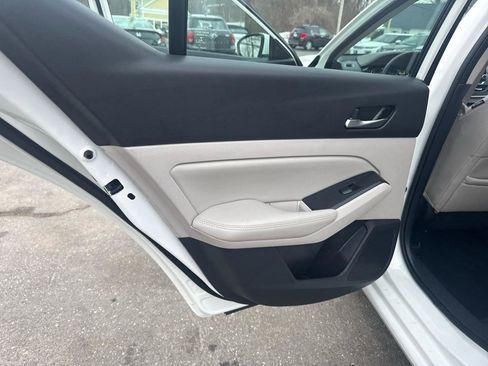 Used 2019 Nissan Altima 2.5 SL image 39
