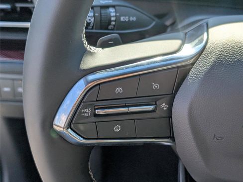 New 2026 Chevrolet Traverse Z71 w/ Driver Confidence Package image 24