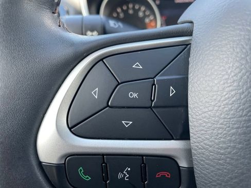 Used 2018 Jeep Compass Limited AWD/4WD image 17
