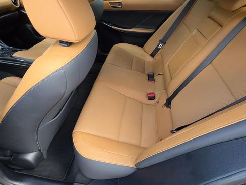 Used 2025 Lexus IS 300 w/ Premium Package RWD image 9