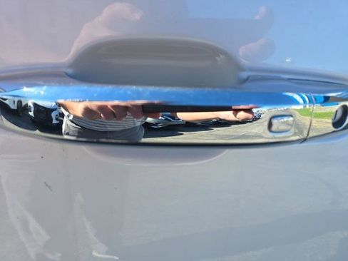 Used 2022 GMC Sierra 1500 Denali w/ Technology Package image 11