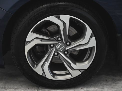 Used 2020 Honda Accord EX-L image 6
