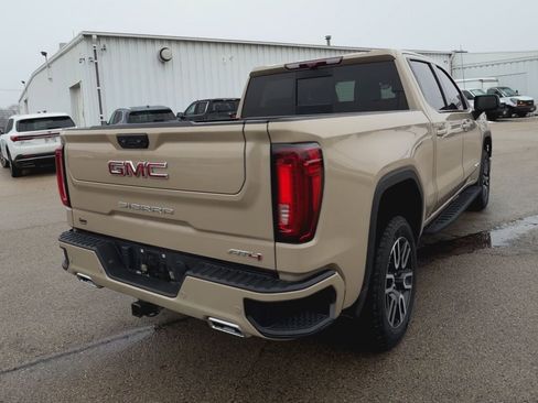 Used 2022 GMC Sierra 1500 AT4 w/ AT4 Premium Package image 8