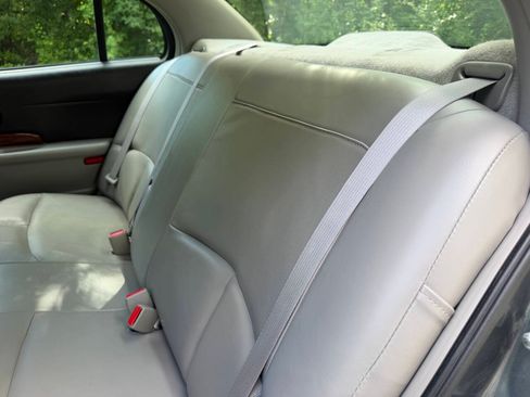 Used 2005 Buick Le Sabre Custom FWD image 12