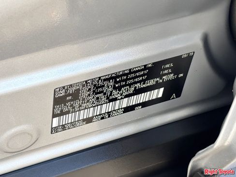 Certified 2019 Toyota RAV4 LE w/ Carpet Mat Package FWD image 32