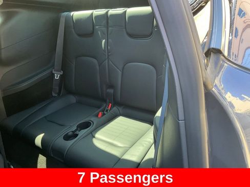 Used 2023 Tesla Model Y Long Range image 32