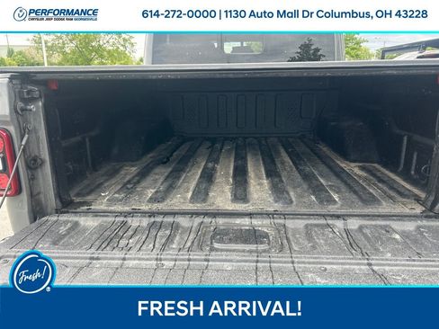 Used 2022 Jeep Gladiator Rubicon w/ LED Lighting Group AWD/4WD image 15