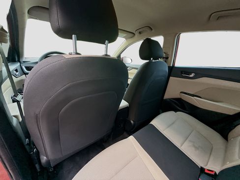 Used 2022 Hyundai Accent SEL FWD image 18