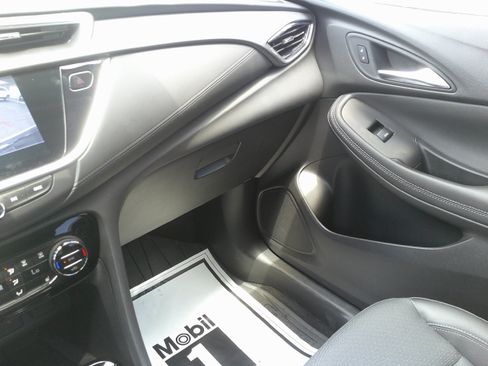 Used 2023 Buick Encore GX Select AWD/4WD image 32