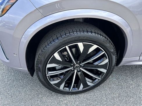 New 2026 Volvo XC90 B6 Plus w/ Protection Package Premier image 10